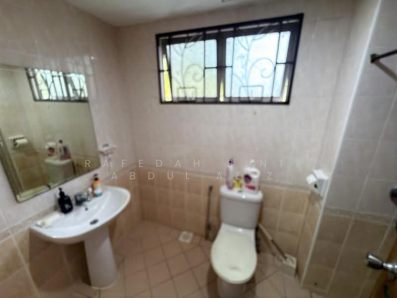 Condominium for Sale at Cyber Heights Villa - Rafedah Binti Abdul Aziz - Bathroom - PropertyGuru.com.my