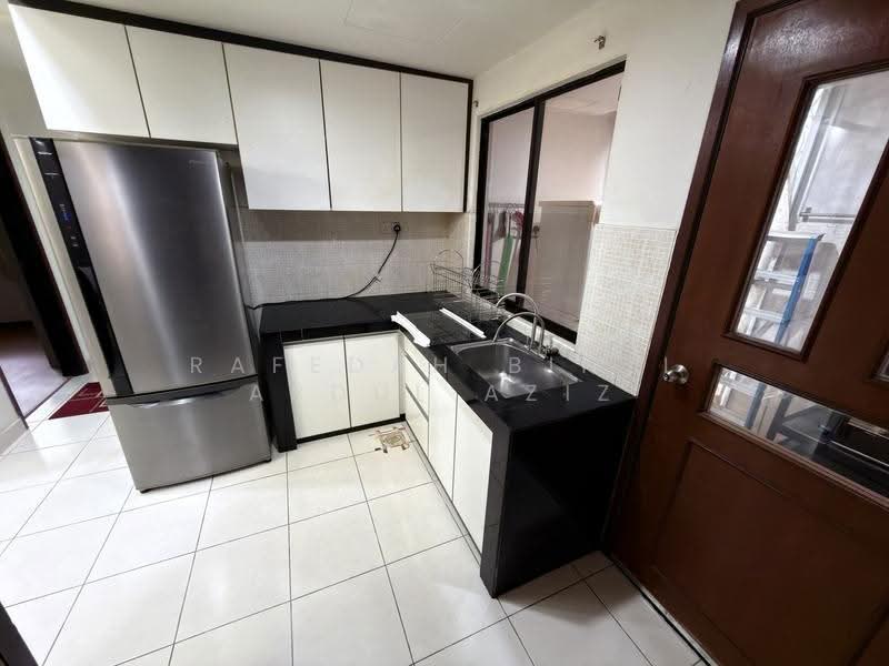 Condominium for Sale at Cyber Heights Villa - Rafedah Binti Abdul Aziz - Kitchen - PropertyGuru.com.my