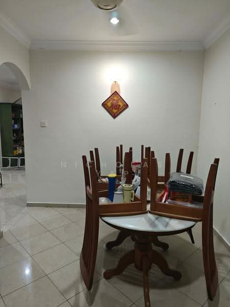 Bungalow House for Sale in Sungai Pelek (Selangor) - Nicholas Yap - Dining Room - PropertyGuru.com.my