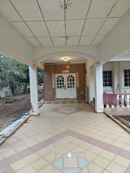 Bungalow House for Sale in Sungai Pelek (Selangor) - Nicholas Yap - Entrance - PropertyGuru.com.my