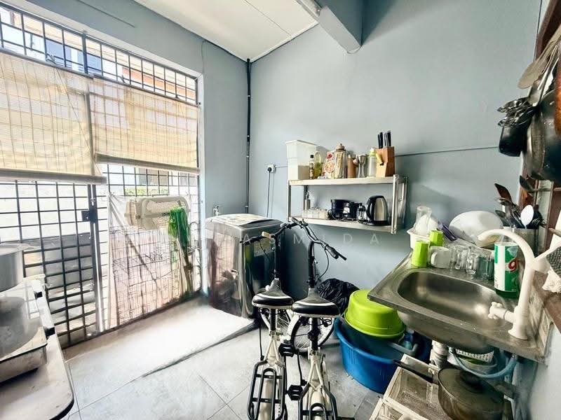 2-storey Terraced House for Sale in Jenjarom (Selangor) - Nurasmida Abdul Sattar - Kitchen - PropertyGuru.com.my