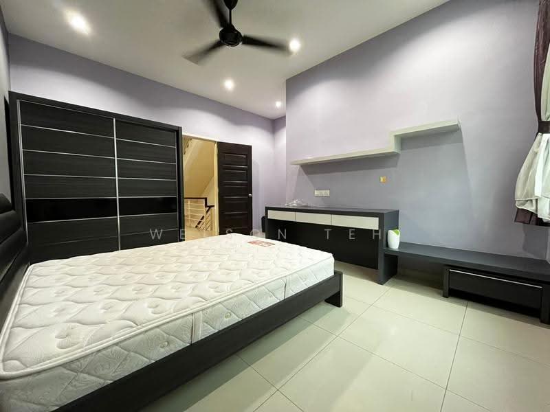 Rumah Teres 3-Tingkat untuk Dijual di Jelutong (Penang) - Welson Teh - Bedroom - PropertyGuru.com.my
