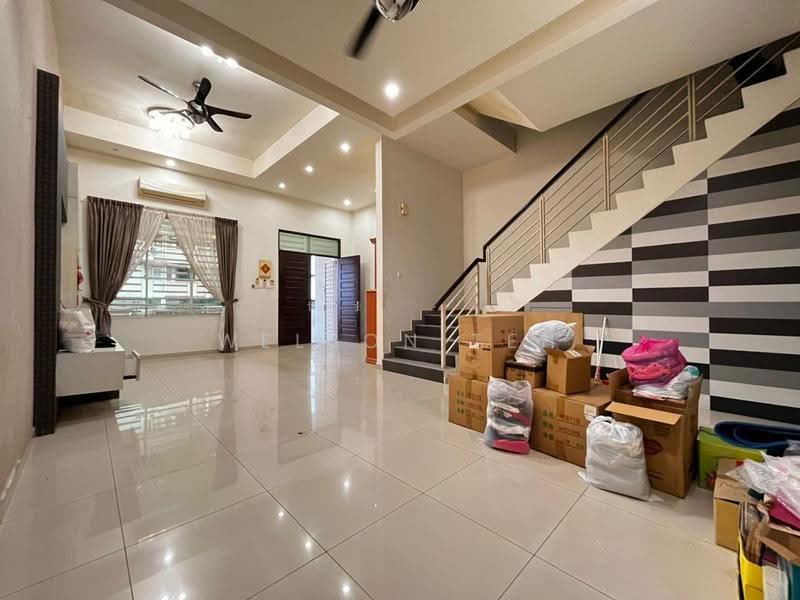 Rumah Teres 3-Tingkat untuk Dijual di Jelutong (Penang) - Welson Teh - Living Room - PropertyGuru.com.my