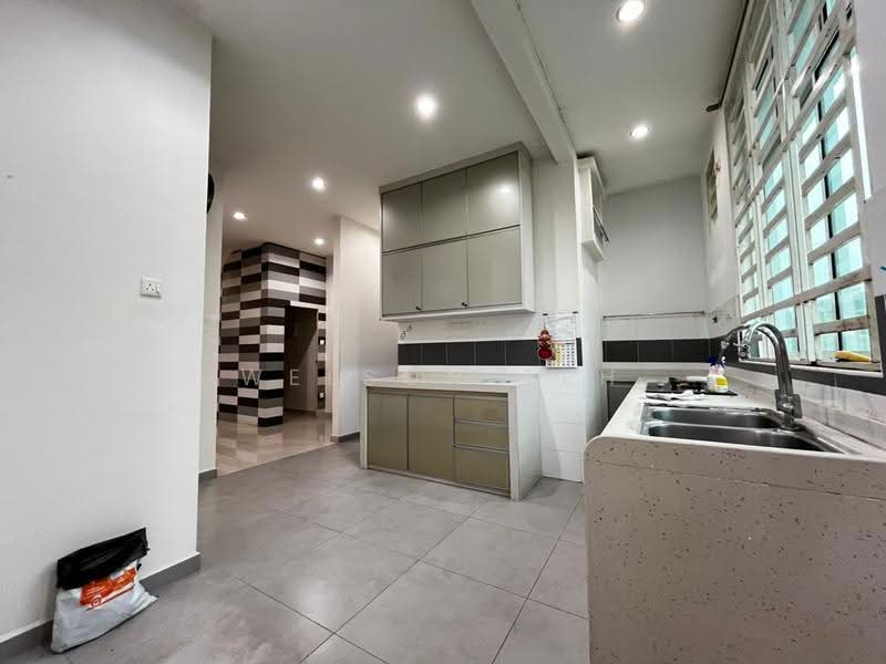 Rumah Teres 3-Tingkat untuk Dijual di Jelutong (Penang) - Welson Teh - Kitchen - PropertyGuru.com.my