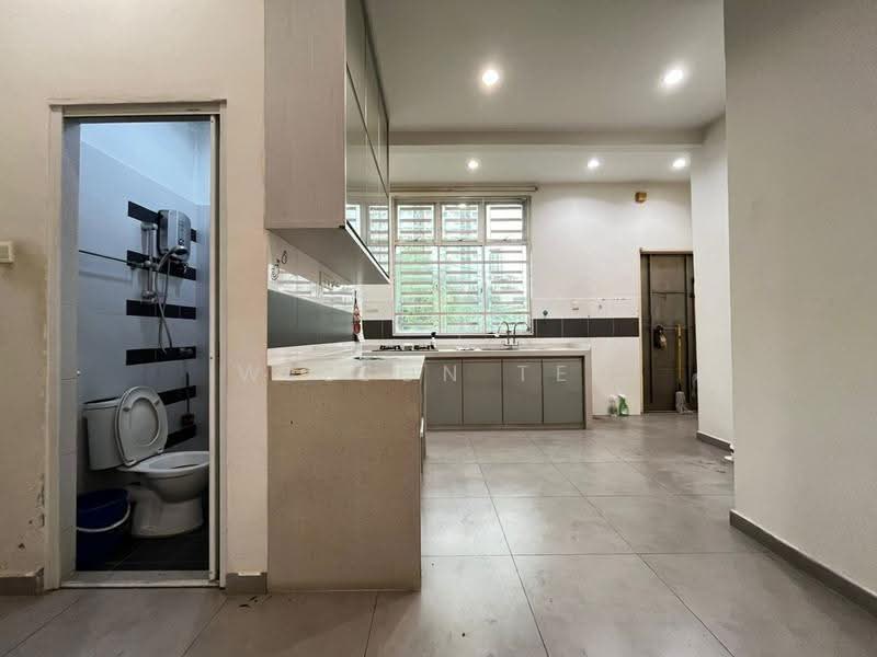 Rumah Teres 3-Tingkat untuk Dijual di Jelutong (Penang) - Welson Teh - Kitchen - PropertyGuru.com.my
