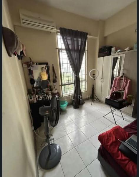 Condominium for Sale at Impian Heights - Michelle Lai - Bedroom - PropertyGuru.com.my
