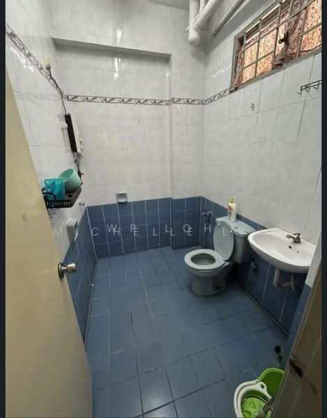 Condominium for Sale at Impian Heights - Michelle Lai - Bathroom - PropertyGuru.com.my