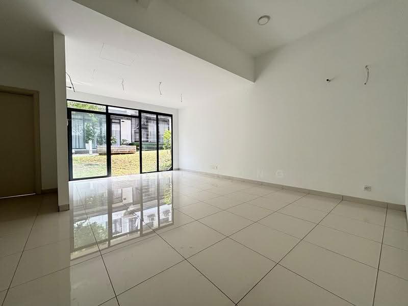 2.5-storey Terraced House for Sale in Rawang (Selangor) - Alice Wong - Living Room - PropertyGuru.com.my