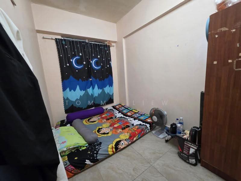 Apartment for Sale at Taman Setia Balakong - Tommy Liew - Bedroom - PropertyGuru.com.my