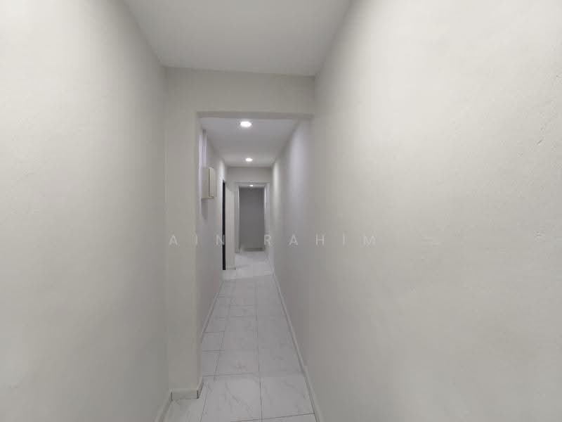 2-storey Terraced House for Sale in Senai (Johor) - AIN RAHIM - Corridor - PropertyGuru.com.my