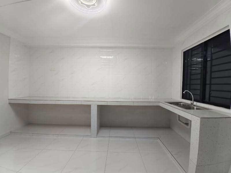 2-storey Terraced House for Sale in Senai (Johor) - AIN RAHIM - Kitchen - PropertyGuru.com.my