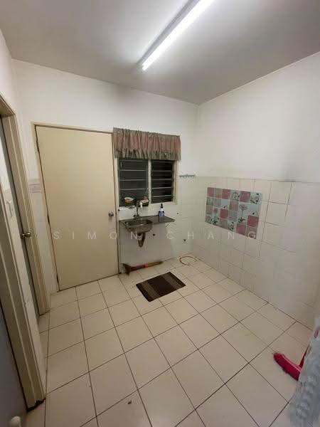 Flat for Sale at Pangsapuri Sentosa - Simon Chang - Kitchen - PropertyGuru.com.my