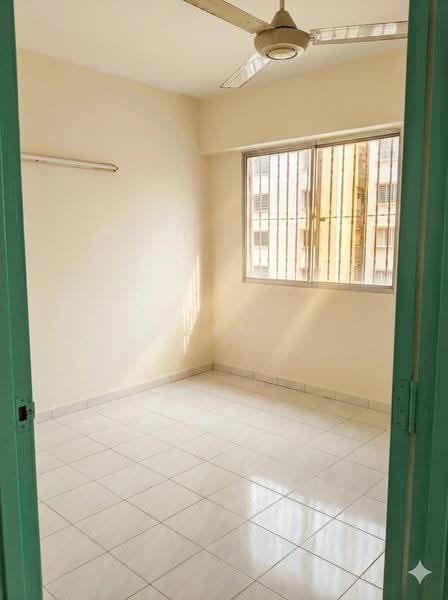 Pangsapuri untuk Dijual di Taman Pekaka Block 31 - Sam Yeoh - Interior - PropertyGuru.com.my