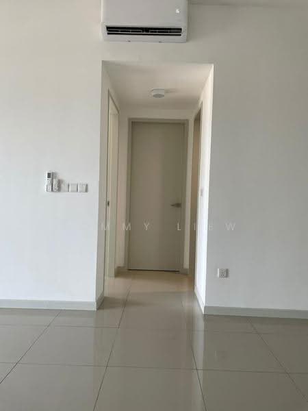 Kediaman Servis untuk Dijual di Savio @ Riana Dutamas - Tommy Liew - Corridor - PropertyGuru.com.my
