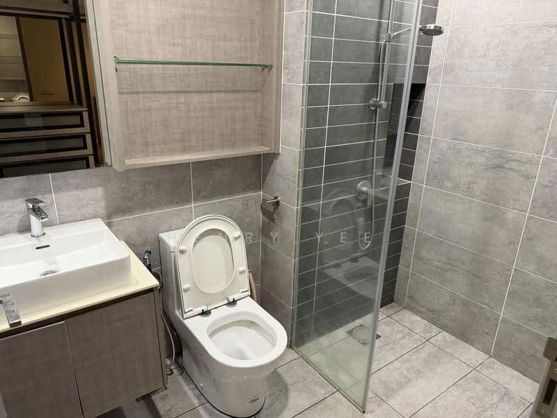 Kediaman Servis untuk Disewa di Millerz Square Serviced Residence - Henry Yee - Bathroom - PropertyGuru.com.my