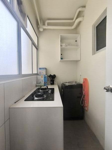 Kondominium untuk Disewa di Residensi Sateria - Hasniza Ibrahim - Kitchen - PropertyGuru.com.my