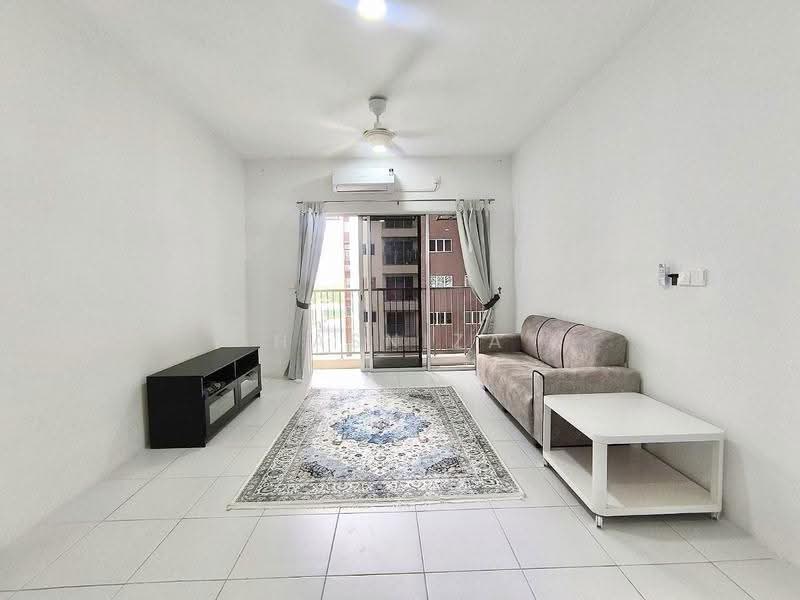 Kondominium untuk Disewa di Residensi Sateria - Hasniza Ibrahim - Living Room - PropertyGuru.com.my
