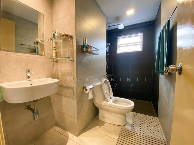 Kondominium untuk Dijual di Sterling - Rafedah Binti Abdul Aziz - Bathroom - PropertyGuru.com.my