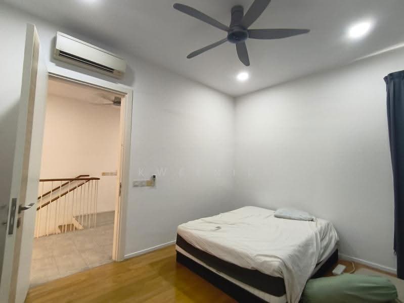 Rumah Teres 3-Tingkat untuk Dijual di Serdang (Seri Kembangan) - Kweenie Chong - Bedroom - PropertyGuru.com.my