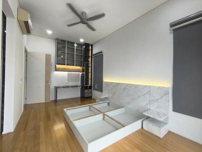 3-storey Terraced House for Sale in Serdang (Seri Kembangan) - Kweenie Chong - Bedroom - PropertyGuru.com.my