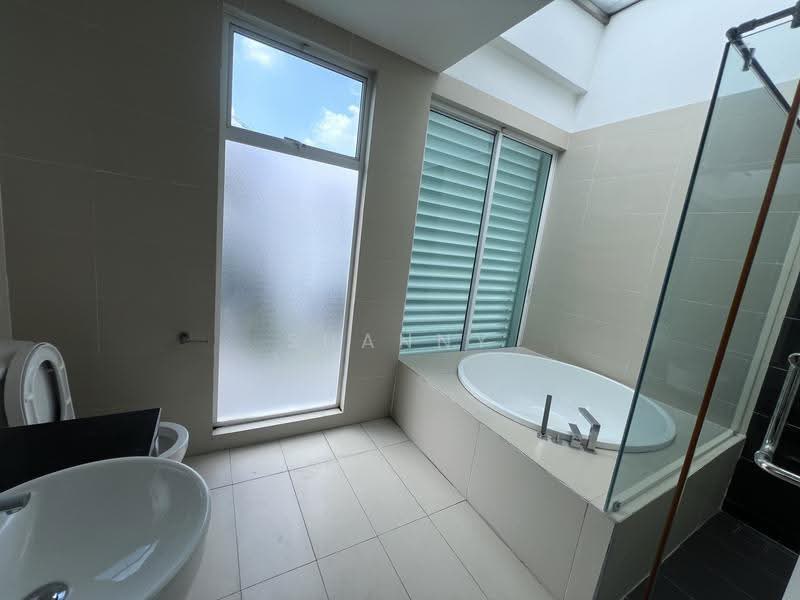 Bungalow House untuk Dijual di Tropicana Cheras (Cheras) - Shanny Tan - Bathroom - PropertyGuru.com.my