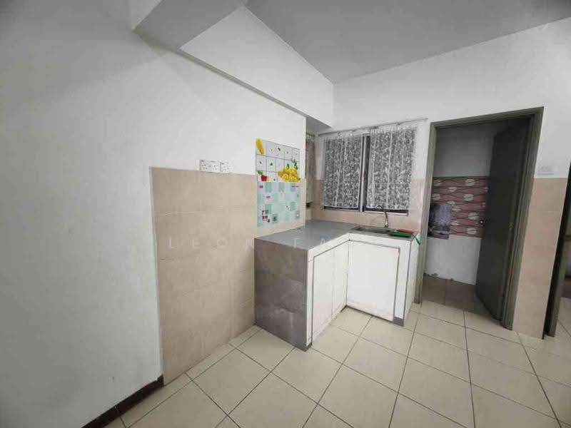 Kediaman Servis untuk Disewa di Beverly Tower @ Plaza Medan Putra - Leon Fang - Kitchen - PropertyGuru.com.my
