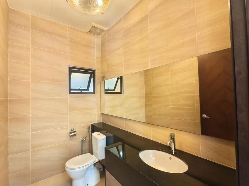 Bungalow House for Sale in KL City Centre (Kuala Lumpur) - Sunny Chien - Bathroom - PropertyGuru.com.my