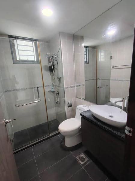 Pangsapuri untuk Disewa di Molek Pine 1 - Anson Chua - Bathroom - PropertyGuru.com.my