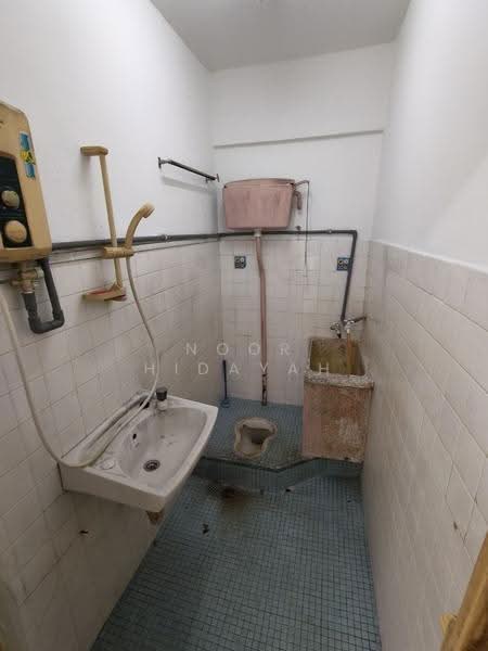 Rumah Teres 2-Tingkat untuk Dijual di Kepong (Kuala Lumpur) - Noor Hidayah Mohamad Noor - Bathroom - PropertyGuru.com.my
