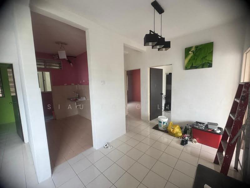 Rumah Flat untuk Dijual di Taman Seri Setanggi - Siau Tong Ling - Kitchen - PropertyGuru.com.my