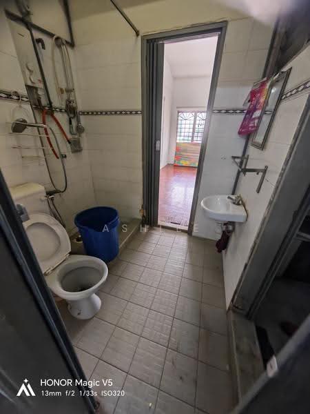 Kondominium untuk Disewa di Menara Seputih - Ashlee LSS - Bathroom - PropertyGuru.com.my