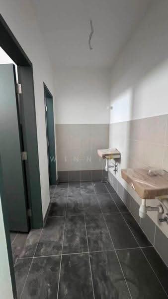 Shop / Office for Rent in Bandar Baru Permas Jaya (Permas Jaya) - Winnie KHAW - Bathroom - PropertyGuru.com.my