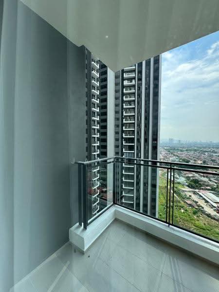 Kediaman Servis untuk Disewa di Gem SOHO - Jayden Yeap - Balcony - PropertyGuru.com.my