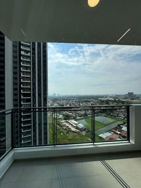 Kediaman Servis untuk Disewa di Gem SOHO - Jayden Yeap - Balcony - PropertyGuru.com.my