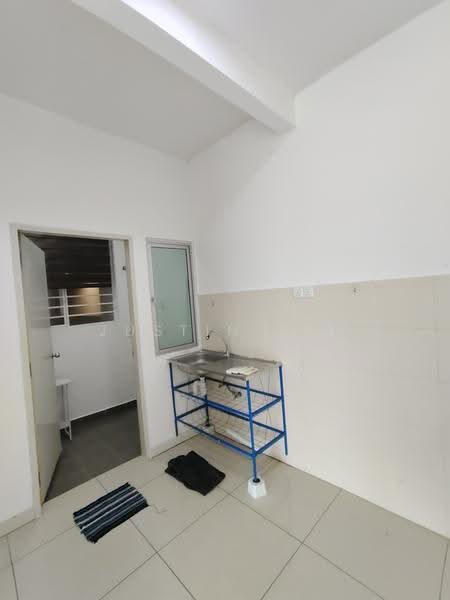 Service Residence for Rent at Savanna Executive Suite @ Southville City - Justin Tee - Kitchen - PropertyGuru.com.my
