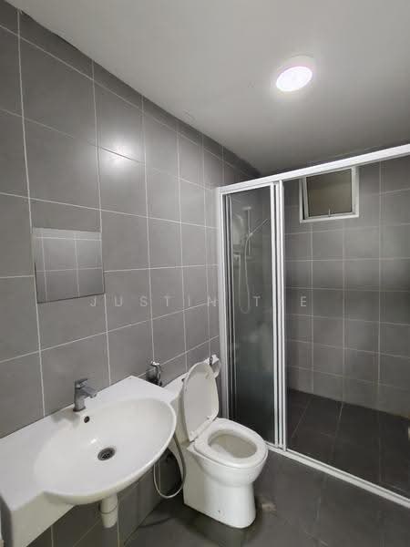 Service Residence for Rent at Savanna Executive Suite @ Southville City - Justin Tee - Bathroom - PropertyGuru.com.my