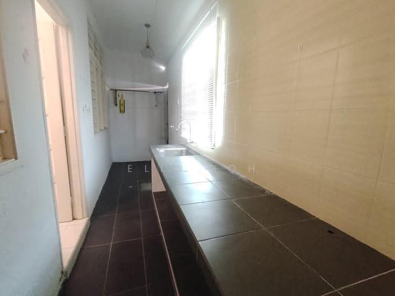 1-storey Terraced House for Sale in Taman Krubong Indah (Krubong) - Elin Goh - Kitchen - PropertyGuru.com.my