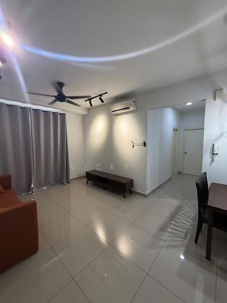 Kondominium untuk Disewa di Sofiya Residensi - Vicky . - Living Room - PropertyGuru.com.my