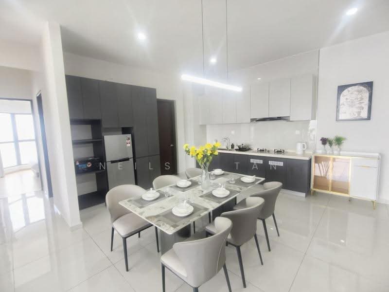 Condominium for Sale at Kings Bay @ Country Garden Danga Bay - Neilson Tan - Kitchen - PropertyGuru.com.my