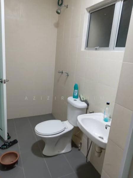 Rumah Berkembar untuk Disewa di Jenjarom (Selangor) - Azizirrahim . - Bathroom - PropertyGuru.com.my