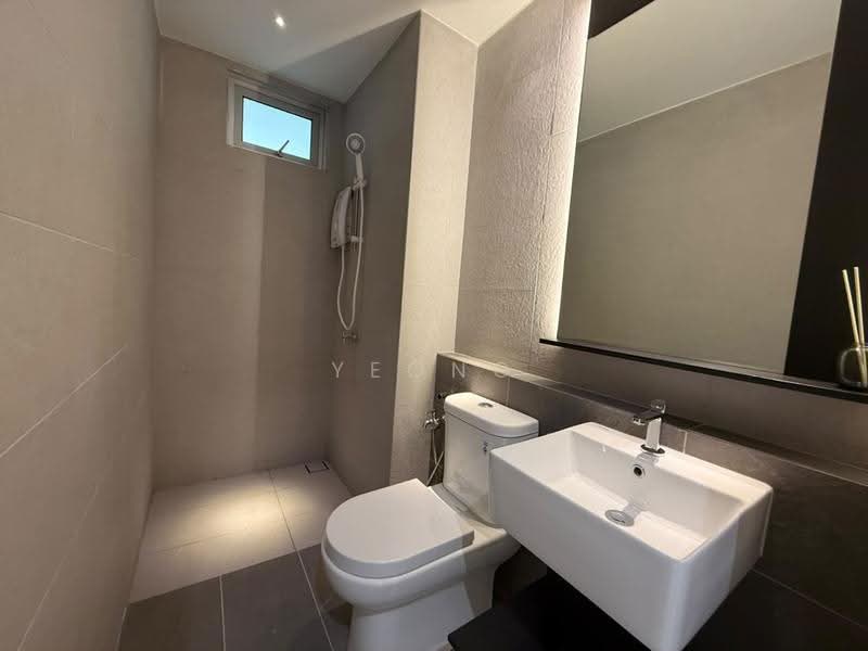 Condominium for Sale at Lakefront Residence - Yeong . - Bathroom - PropertyGuru.com.my