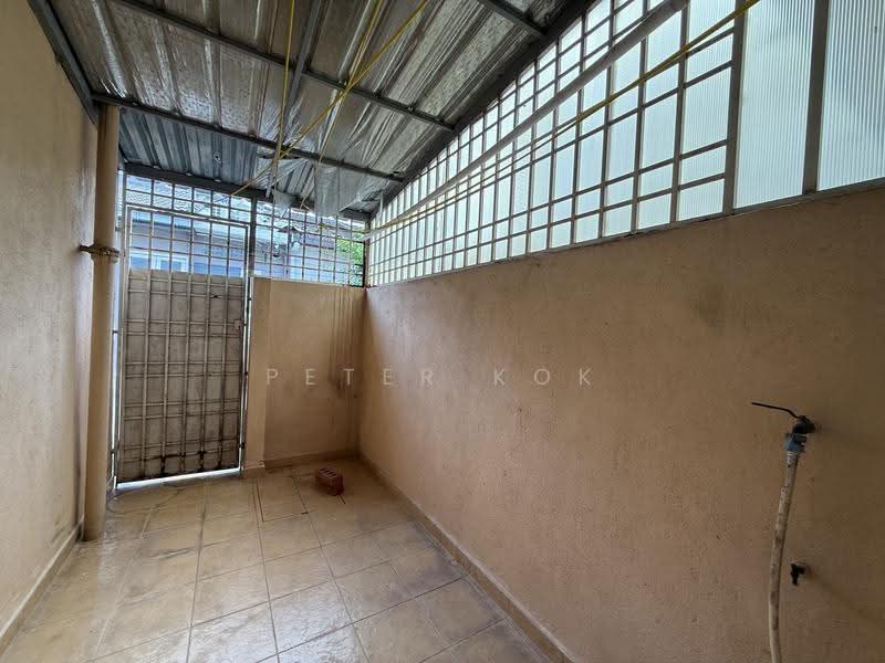 1-storey Terraced House for Sale in Taman Tun Dr Ismail (Kuala Lumpur) - Peter Kok - Yard - PropertyGuru.com.my