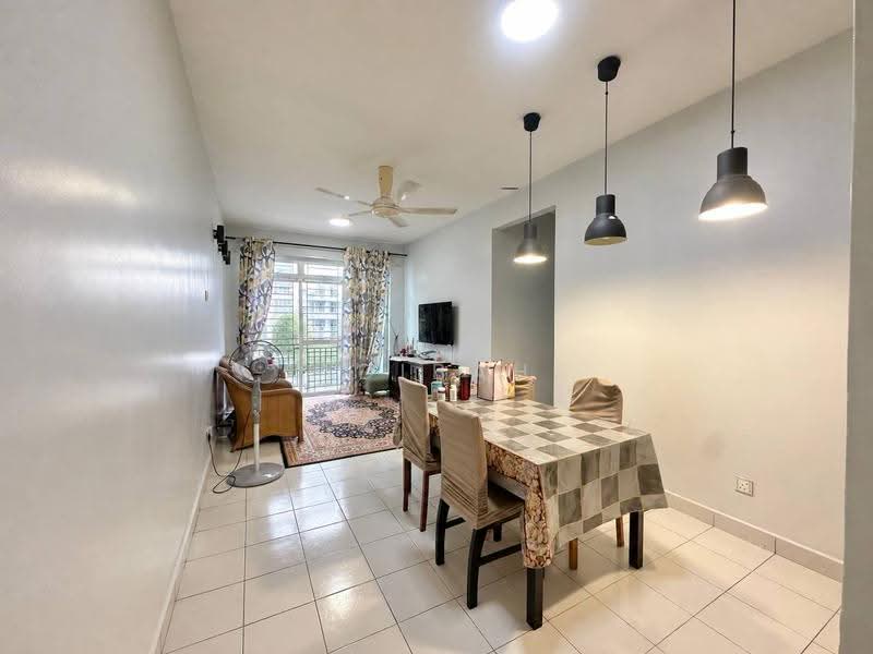 Pangsapuri untuk Dijual di PR1MA Presint 11 - Adibah Salim - Living Room - PropertyGuru.com.my