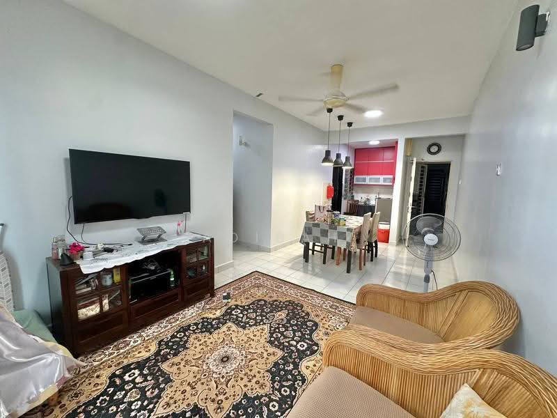 Pangsapuri untuk Dijual di PR1MA Presint 11 - Adibah Salim - Living Room - PropertyGuru.com.my