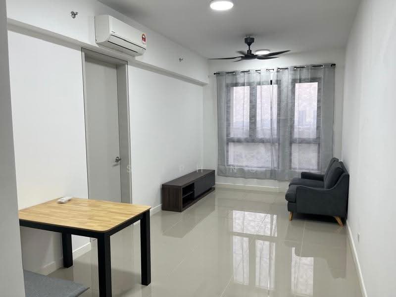 Kediaman Servis untuk Disewa di The Pulse Residence - Steph Ng - Living Room - PropertyGuru.com.my