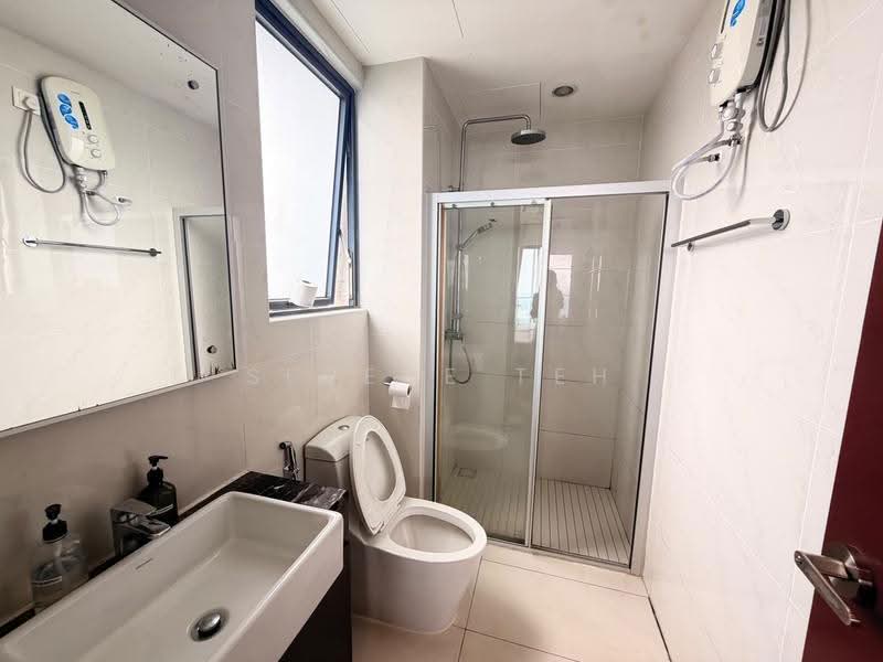 Condominium for Sale at Royal Strand @ Country Garden Danga Bay - Serene Teh - Bathroom - PropertyGuru.com.my