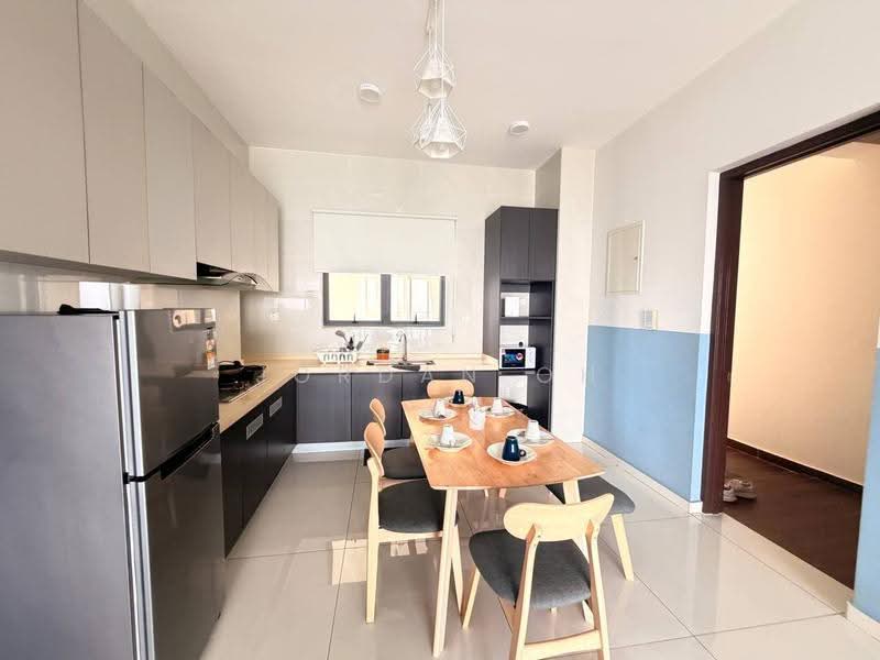 Condominium for Sale at Royal Strand @ Country Garden Danga Bay - Jordan Oh - Kitchen - PropertyGuru.com.my