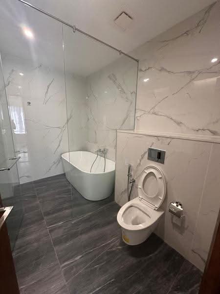 Kediaman Servis untuk Disewa di Core Residence @ TRX - Jayden Yeap - Bathroom - PropertyGuru.com.my