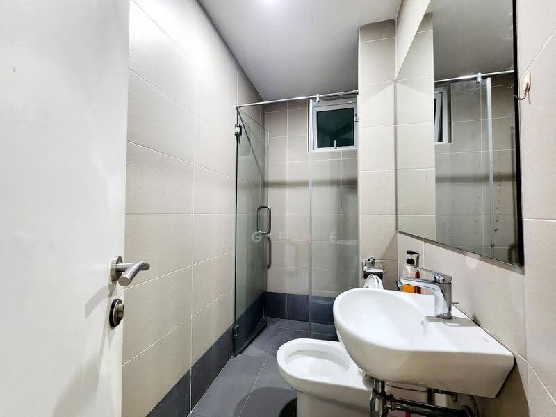 Service Residence for Rent at Tiara Mutiara 2 - Eugene Goh - 2nd Bathroom (Shared) - PropertyGuru.com.my