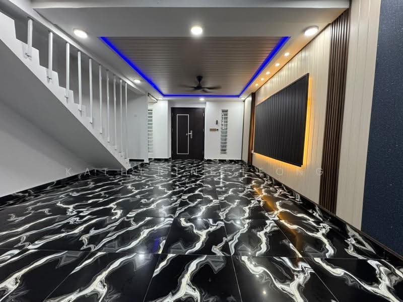 2-storey Terraced House for Sale in Rawang Perdana 1 (Rawang) - Katherine Leong - Entrance - PropertyGuru.com.my
